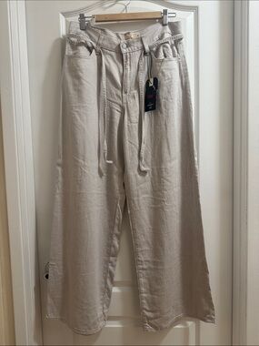 Levi's Women's Wide-Leg Canvas Pants in Light Beige